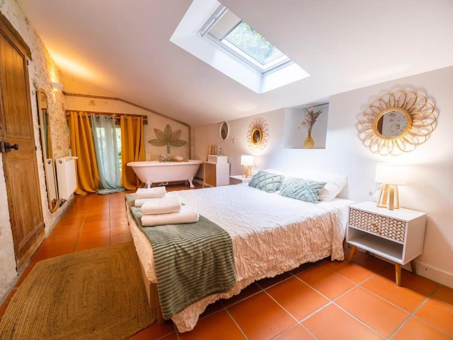 Le Grand Franc Gite Cosy Proche Tous Commerces Tonnay-Charente Εξωτερικό φωτογραφία