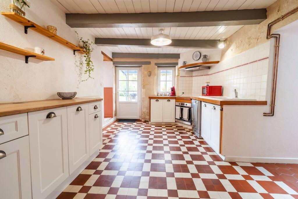 Le Grand Franc Gite Cosy Proche Tous Commerces Tonnay-Charente Εξωτερικό φωτογραφία